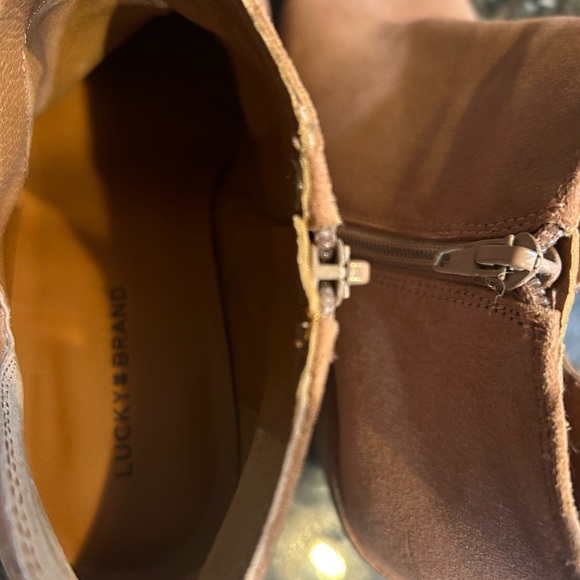 Women’s Lucky Brand size 9 booties. - Picture 4 of 5